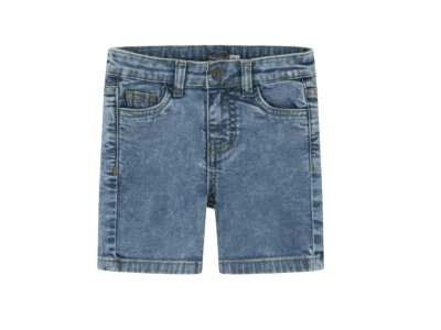 Pantalón corto con bolsillos en tono azul