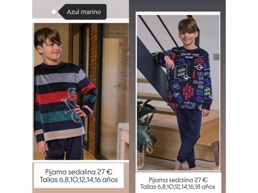 Unos niños visten los pijamas de tacto suave en tono azul marino combinado con estampado