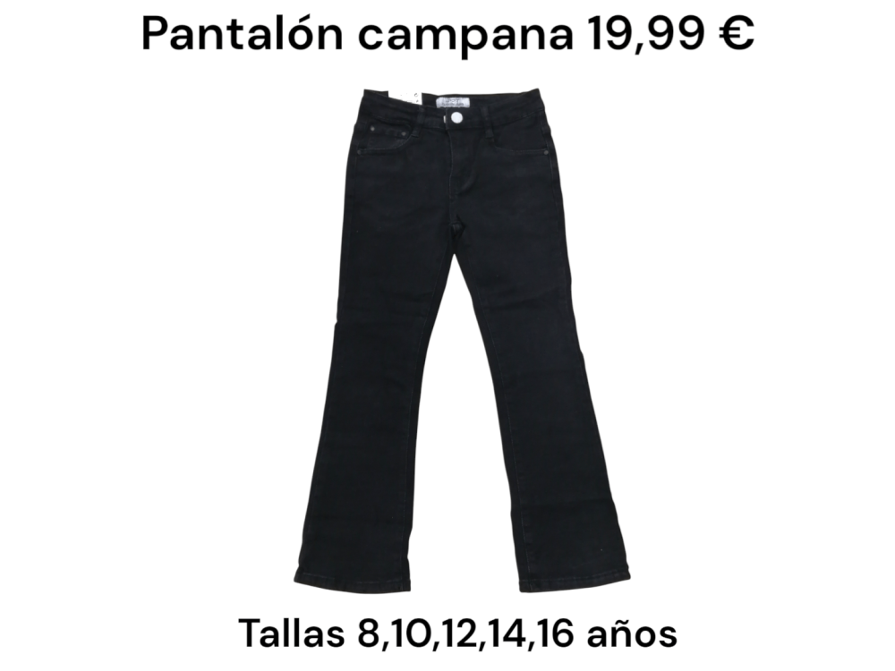 Pantalón vaquero de color negro con corte campana