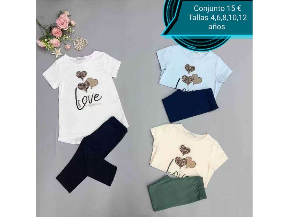 Camiseta de manga corta con dibujo de corazón y malla pirata a juego