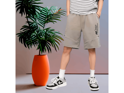 Pantalón corto color crudo tierra con cintura elástica y bolsillos